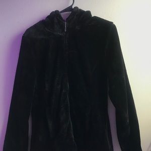 Fuzzy black zip up ✨